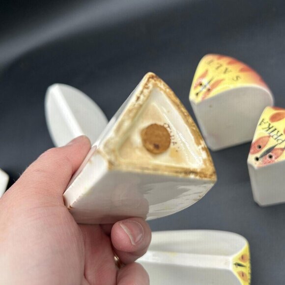 Mid-Century Ceramic Apple Shaped Spice Rack Set, Fruit Decor Japan 50s - Picture 8 of 8